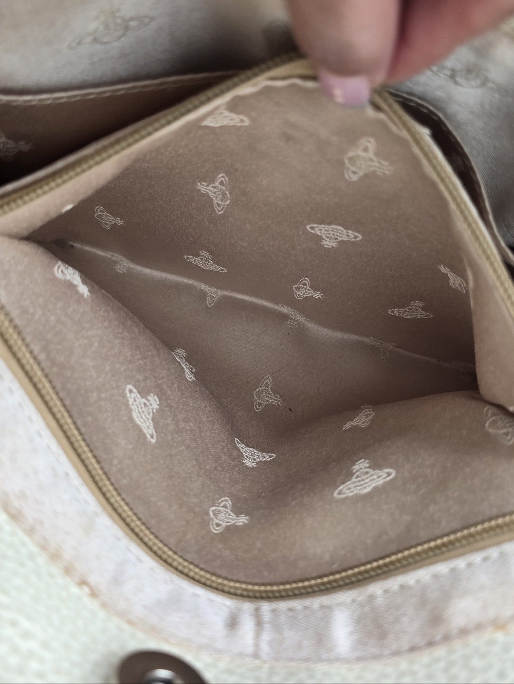 Vivienne Westwood Coral Pink Argyle Tote with Cream Trim - Picture 8 of 9